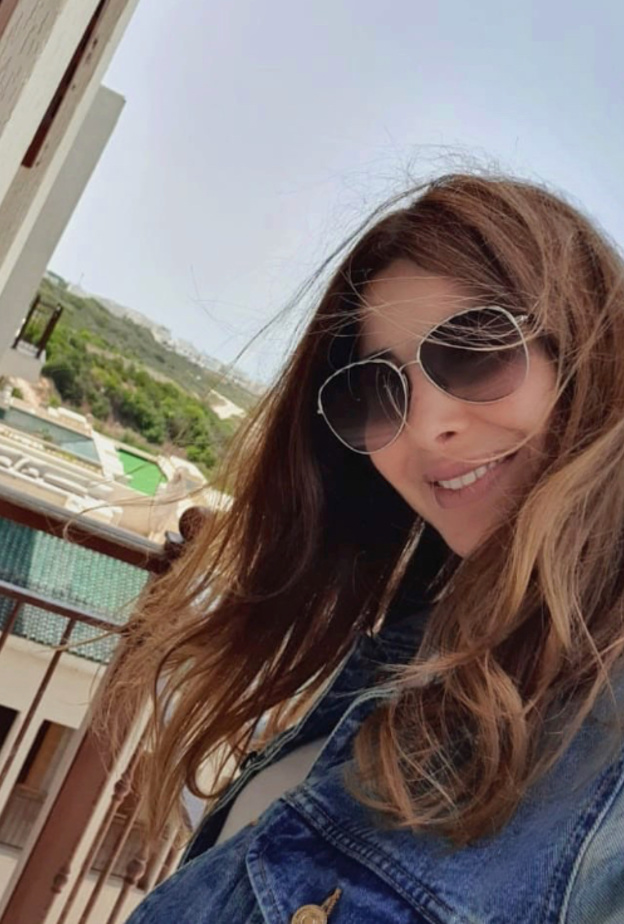 نانسي عجرم تطل على متابعيها من تونس حيث تحيي حفلة ضمن مهرجان بنزرت 