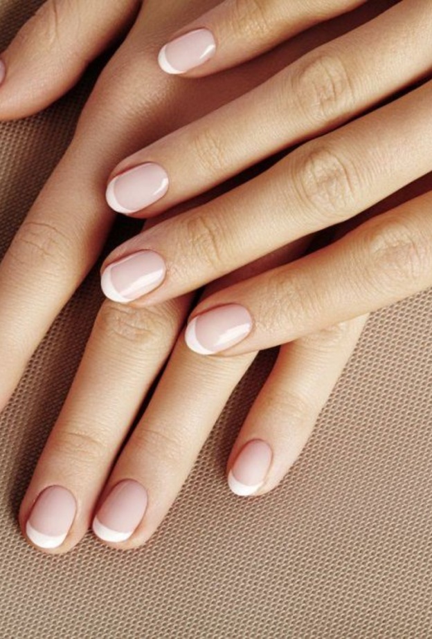 اخلطي الطماطم مع زيت الزيتون للحصول على اظافر قوية