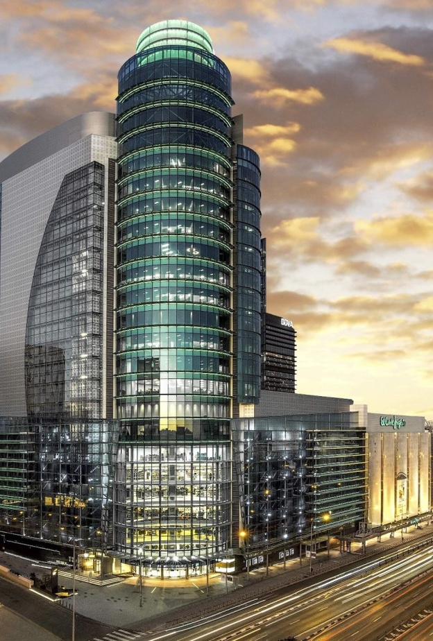 متجر El Corte Inglés متعدد الطوابق