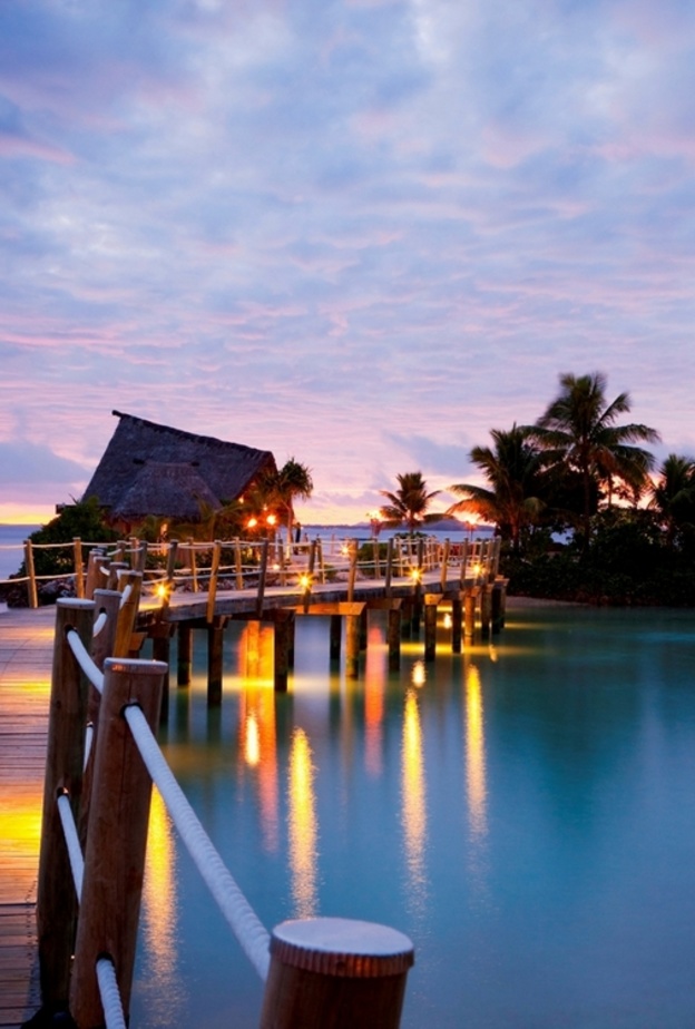  إدعيه على العشاء في مكان رومانسي فخم لانه يحب الاماكن الراقية