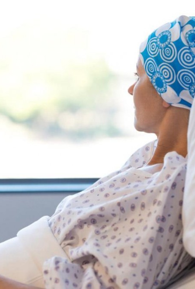  الاستلقاء المطول على السرير يسبب قرح الفراش