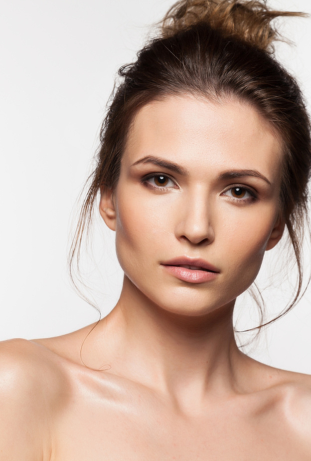  استخدمي زيت الزيتون لتخفيف حبوب الوجه