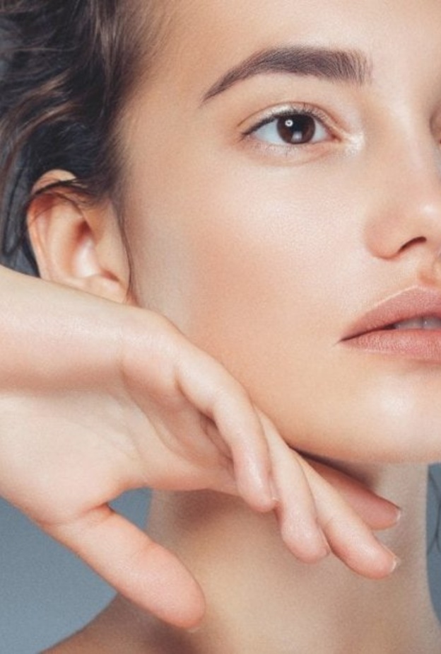  استخدمي زيت المشمش لشد البشرة