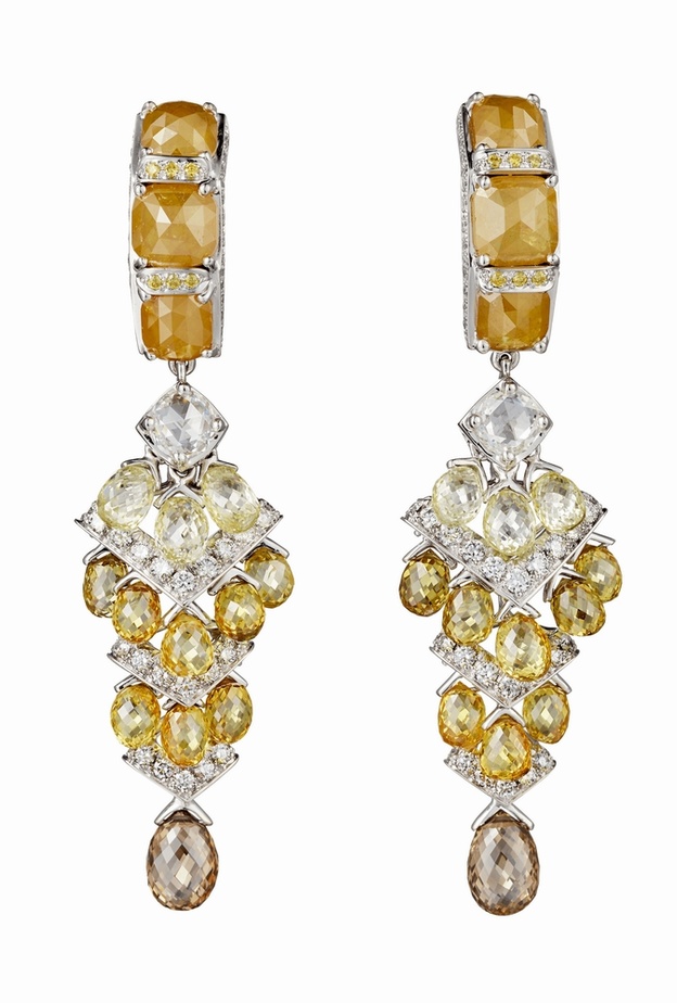 أقراط Diamond Catcher من ميسيكا