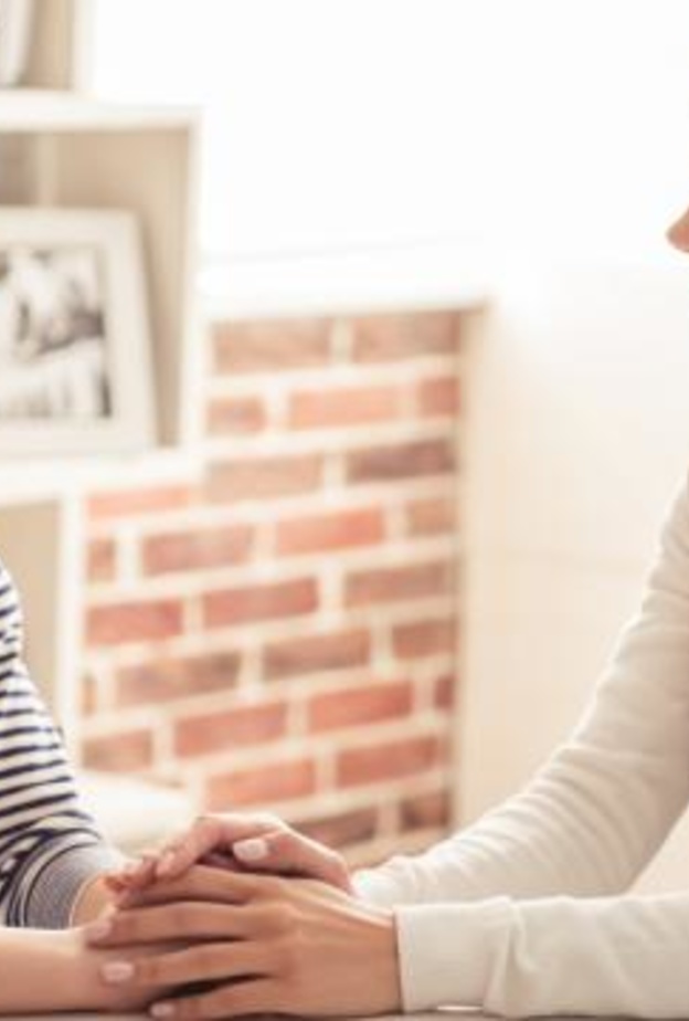  5 أمور تخدش الثقة بين الأم وبناتها 