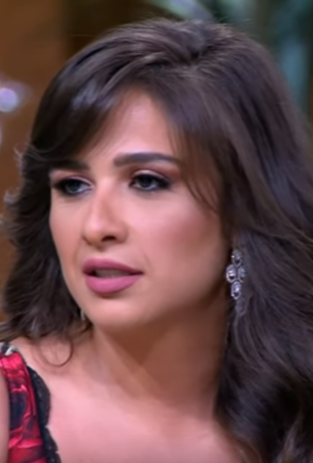 ياسمين عبد العزيز