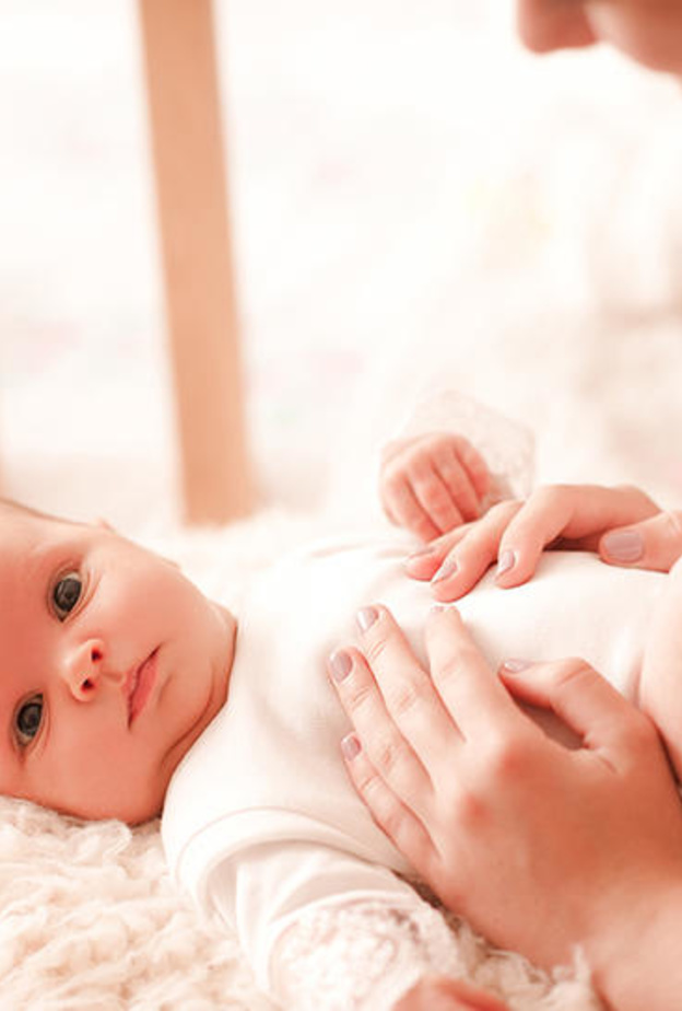 أسباب الغازات عند الرضع وطرق علاجها