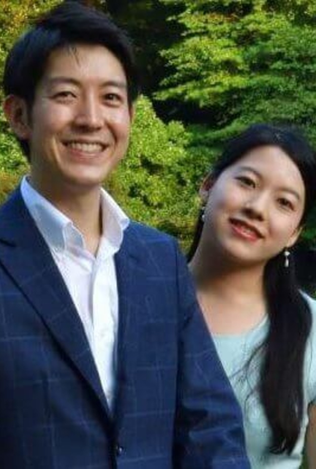  الأميرة أياكو حامل في طفلها الأول