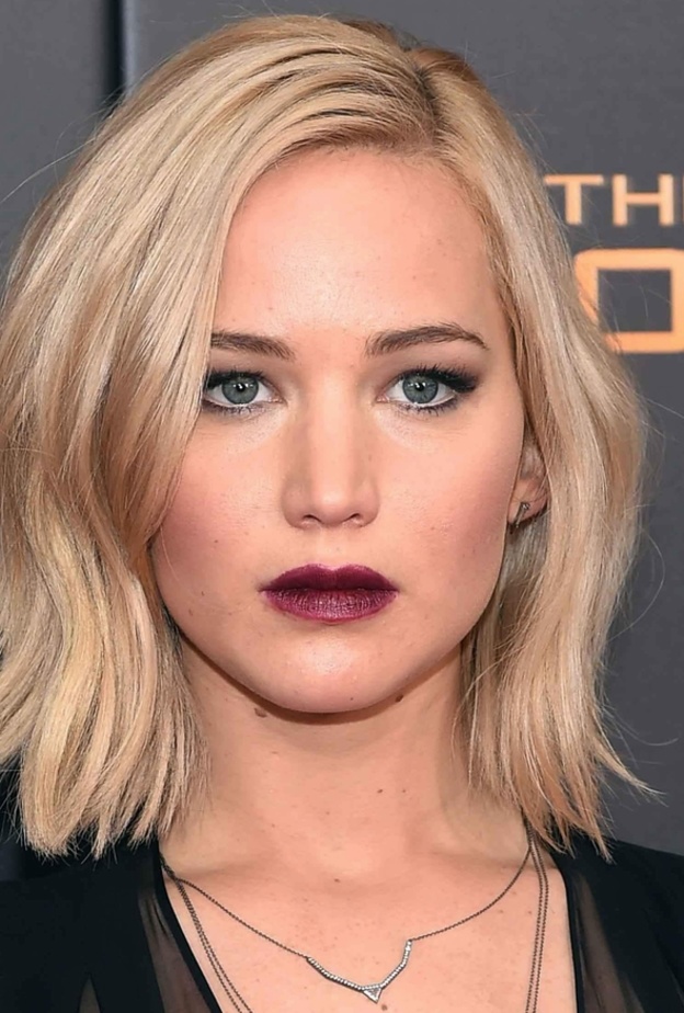 أحمر شفاه قوي بأسلوب الجميلة جنيفر لورانس ‏Jennifer Lawrence
