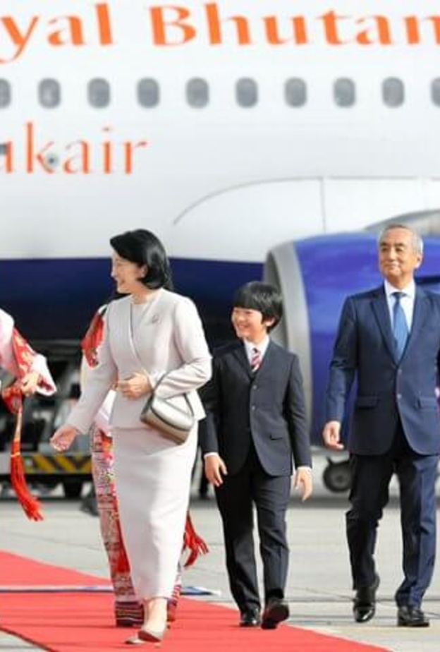 ولي عهد اليابان وعائلته في زيارة خاصة إلى بوتان