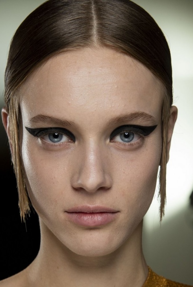 مكياج عيون سموكي