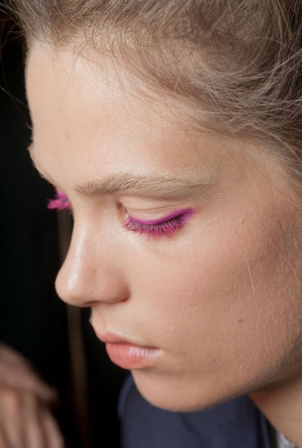 إطلالة تناسب محبات الإطلالات الجريئة