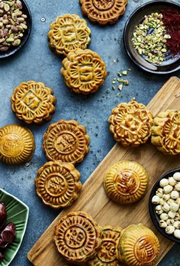 تتيح مجموعة شانغريلا' للفنادق والمنتجعات لضيوف فنادقها ضمن الإمارات العربية وتركيا والهند تذوق نكهات مبتكرة من كعكة القمر