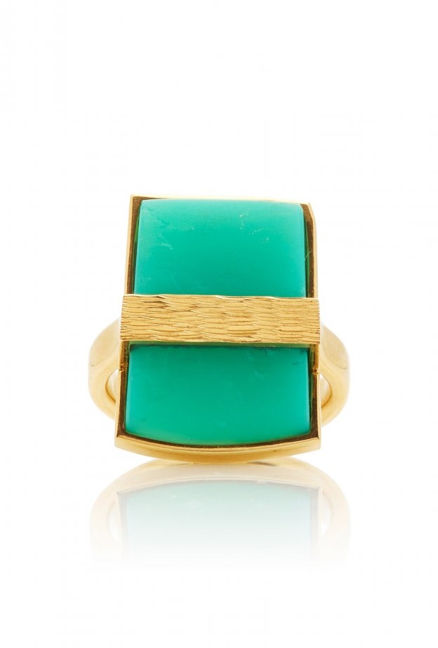 اسورة ناعمة من الذهب بزينة على شكل صدفة مزينة بالماس من Renna