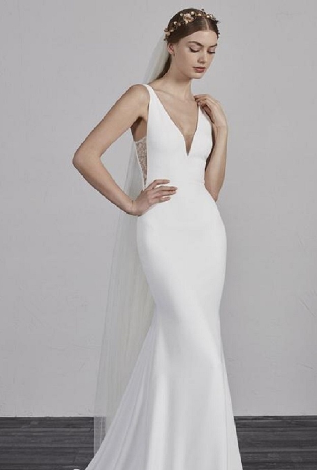 فستان من amsale