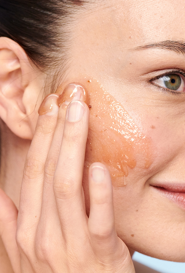 فوائد ماسك الفراولة للبشرة المرهقة