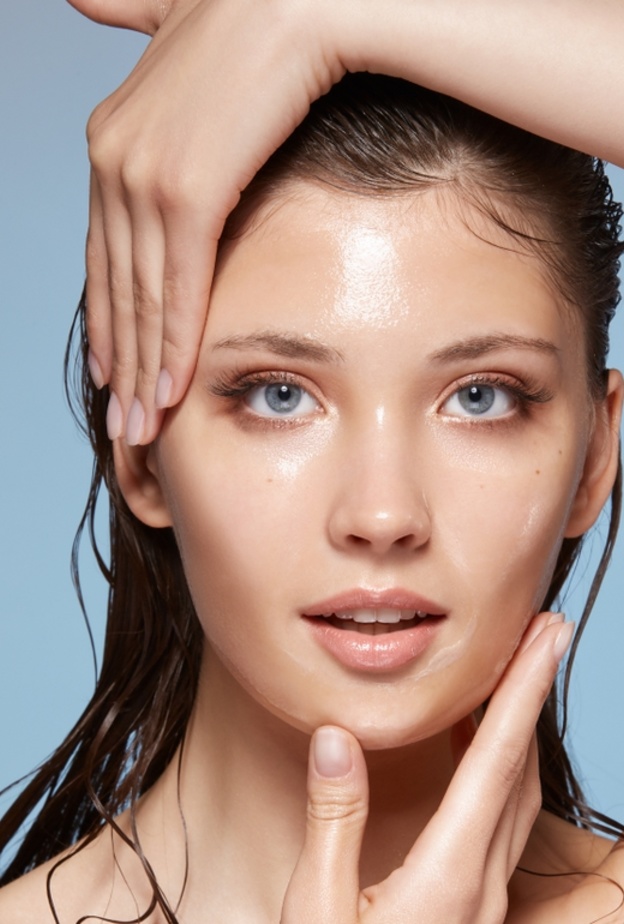 استخدمي ماسك بياض البيض والنشا لفوائد عدة للبشرة.