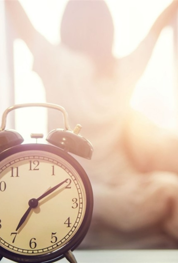 الاستيقاظ المبكر يقي النساء من الاكتئاب