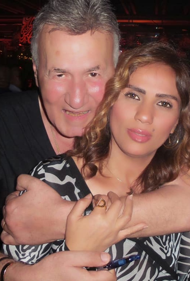 زوجة الراحل عزت ابو عوف تستعيد ذكرياتها معه