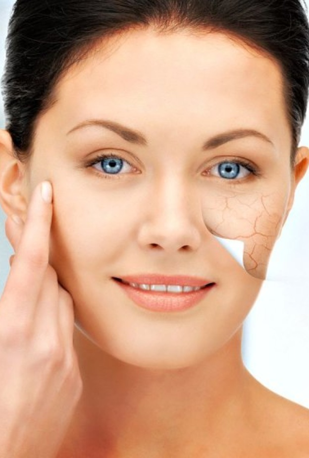 ضعي قناع الافوكادو على وجهك لترطيب البشرة