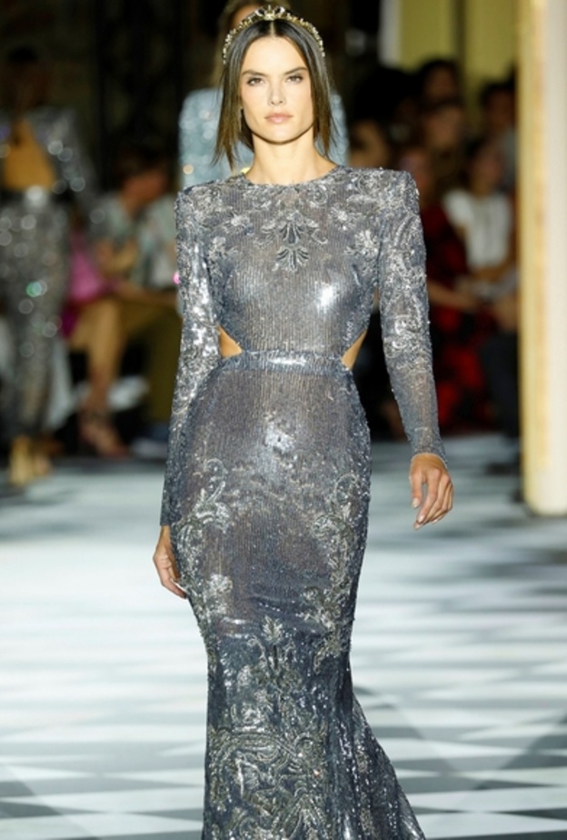 فساتين نيلي