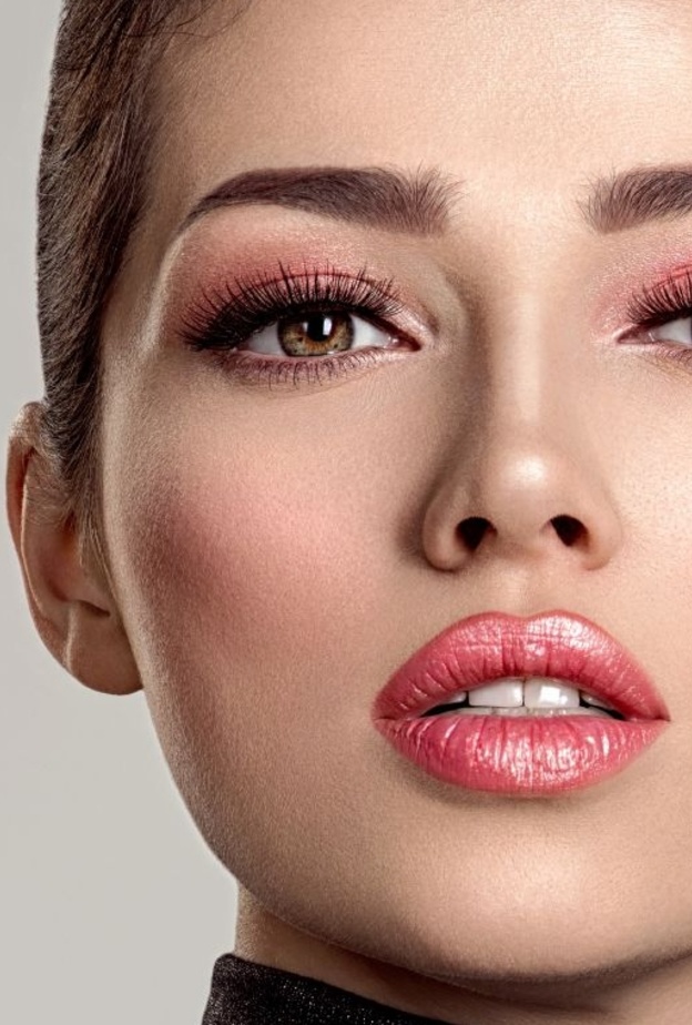 إطلالة فخمة وناعمة لشتاء 2019