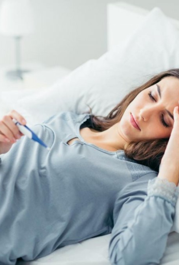  الحمى من أبرز أعراض داء الليستيريا