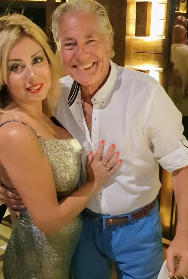 زوجة مصطفى فهمي تكشف لقائها الأول به