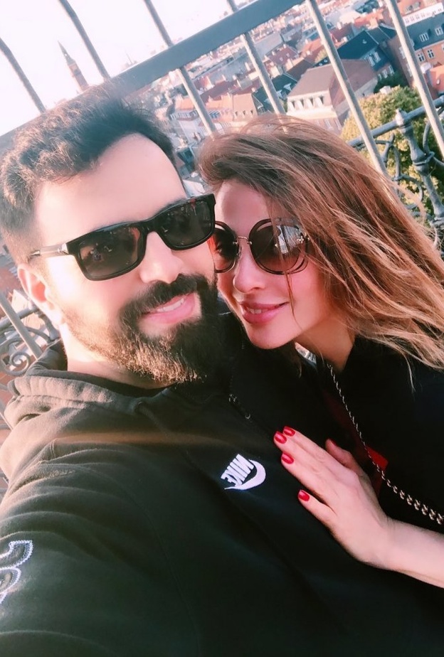 وفاء الكيلاني برومانسية تامة مع تيم حسن