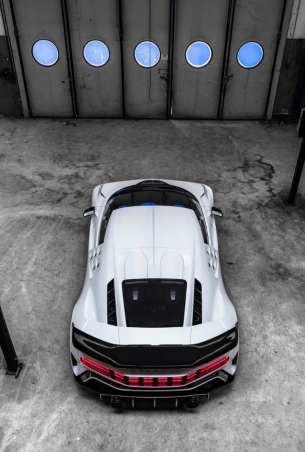 بورشه تايكان الكهربائية 2020