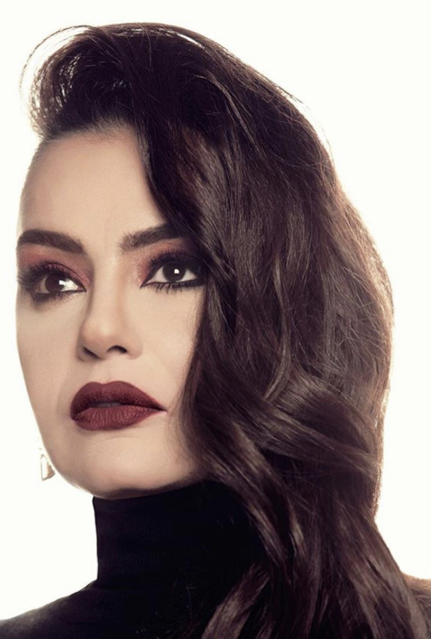 شريهان على اليخت