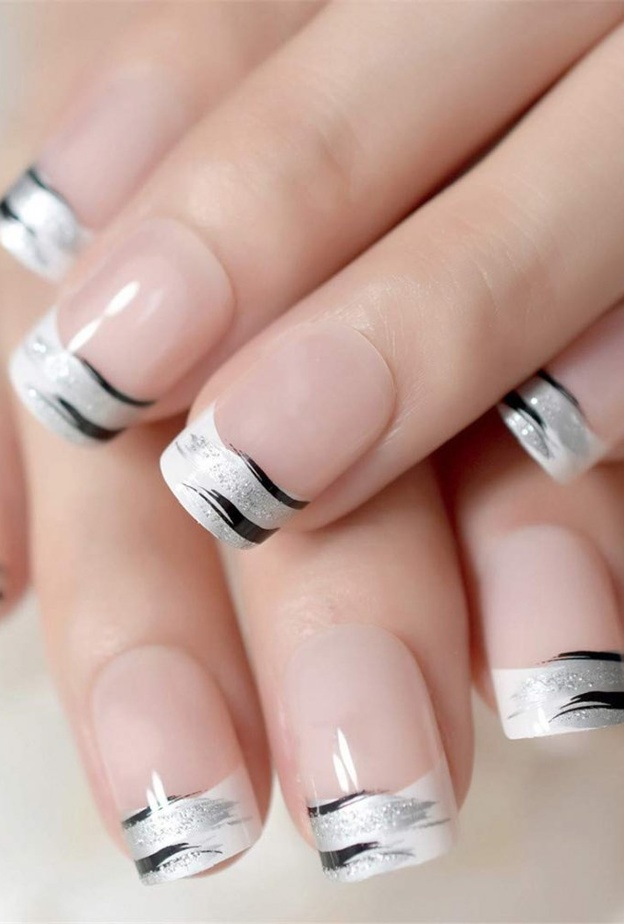 استخدمي الطبعات الطبيعية على أظافرك لموضة خريف 2019