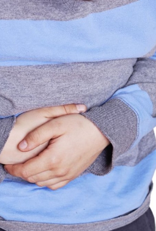 آلم أسفل البطن من أعراض حصوات المثانة