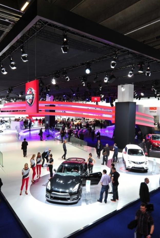 تقسيم معرض ألمانيا للسيارات إلى قسمين