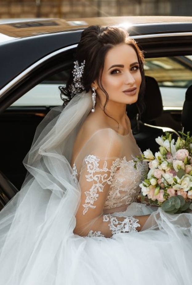 10 افكار مبتكرة لتزيين سيارة العروس 2019