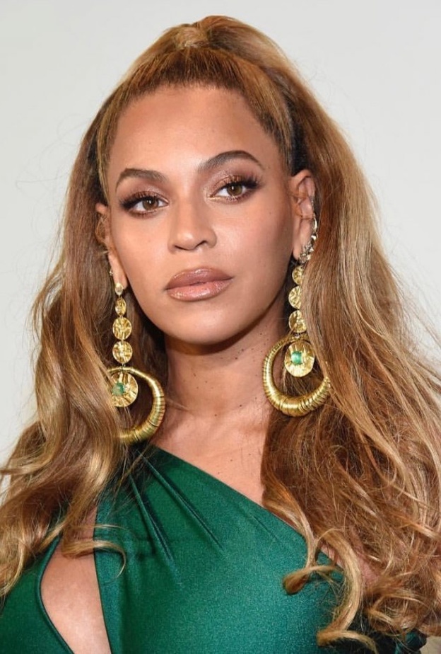 تسريحات شعر بيونسيه في عيد ميلادها