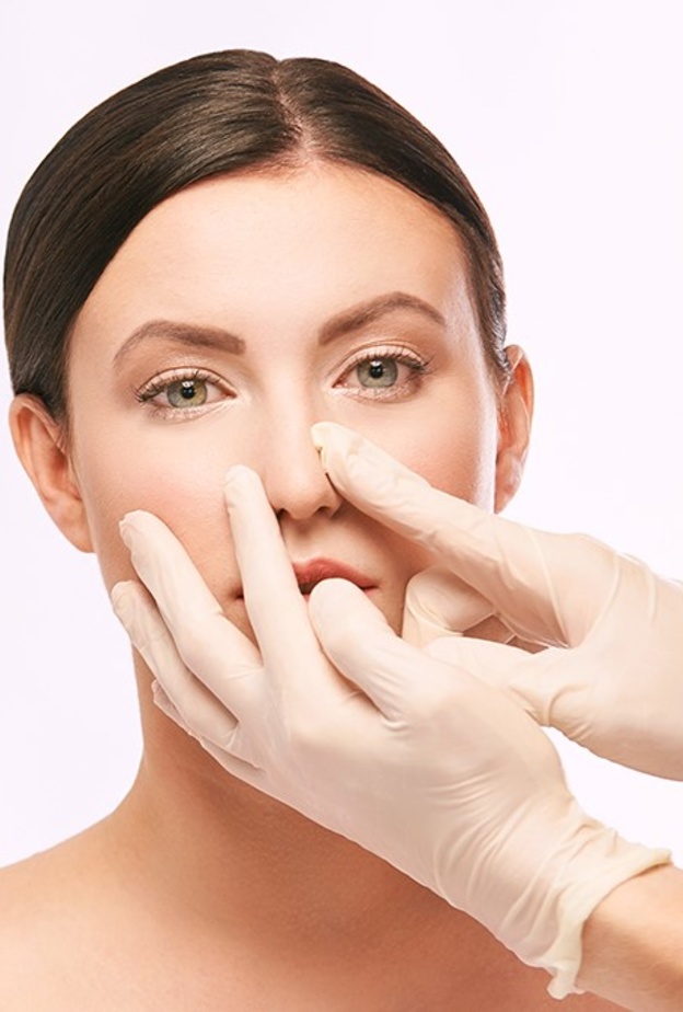 تخلصي من من انحراف الحاجز الأنفي من خلال خضوعك لعملية جراحية صغيرة