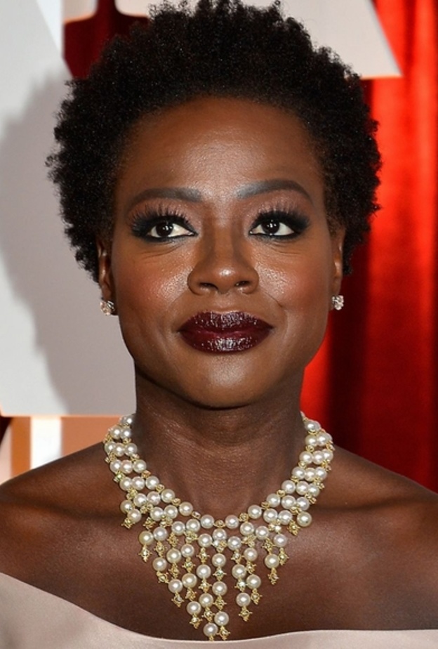  فايولا ديفيس بإطلالة ساحرة أحادية اللون في حفل جوائز بافتا لعام 2019