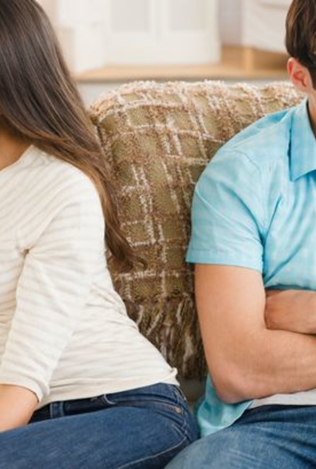 أمور لا يقوم بها الرجل الشرقي لإعتقاده أنها تنقص من رجولته 