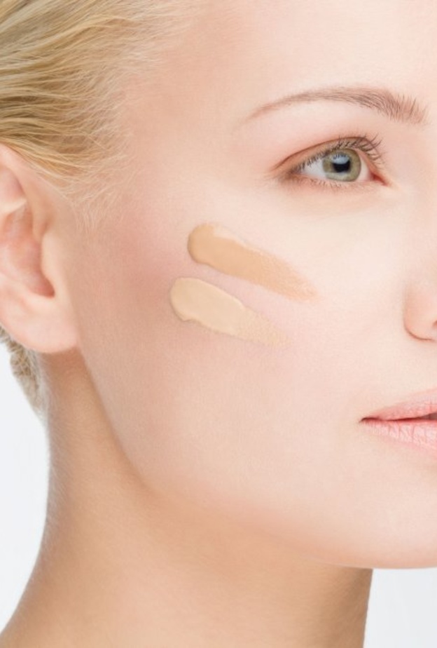 تعرفي على طرق تحديد درجة لون البشرة قبل شراء منتجات الوجه