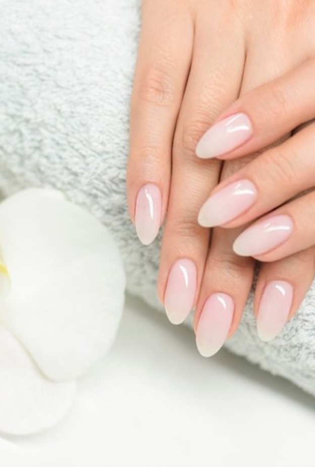 اتبعي هذه النصائح لتقوية وتطويل أظافرك قبل يوم زفافك