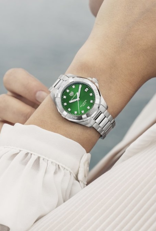 تصميمان جديدان يتميزان باللون الأخضر الزمردي ينضمان إلى مجموعة TAGHeuer أكواريسر