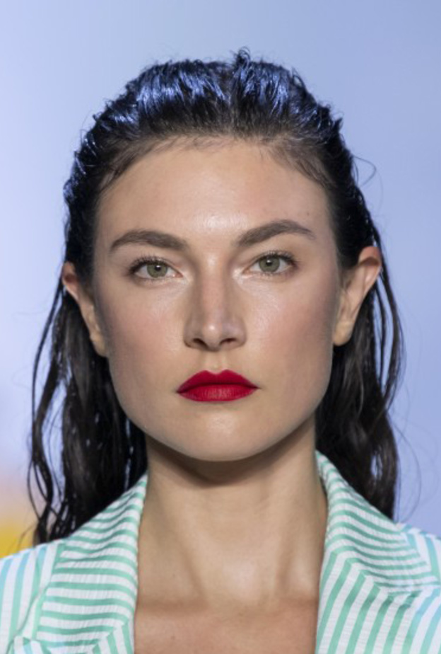 أجمل ألوان أحمر الشفاه ‏ الحمراء اللماعة من Sies Marjan