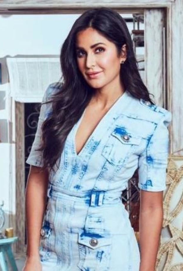 كاترينا كيف بالجينز 