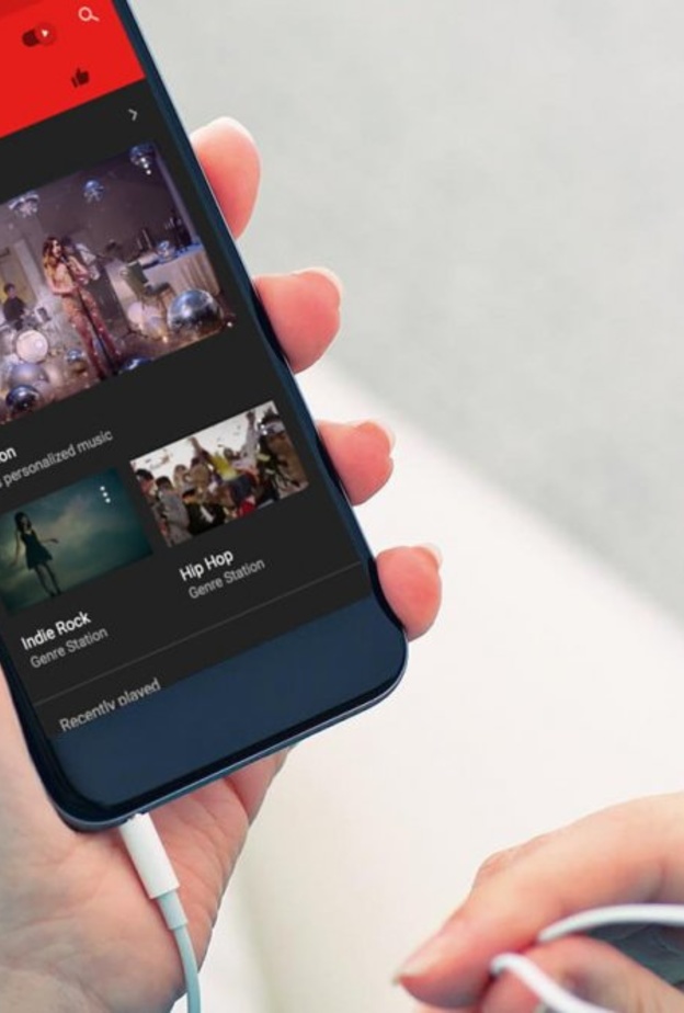 توفر خدمة يوتيوب بريميوم للمشتركين مشاهدة المحتوى من فيديوهات يوتيوب من دون إعلانات