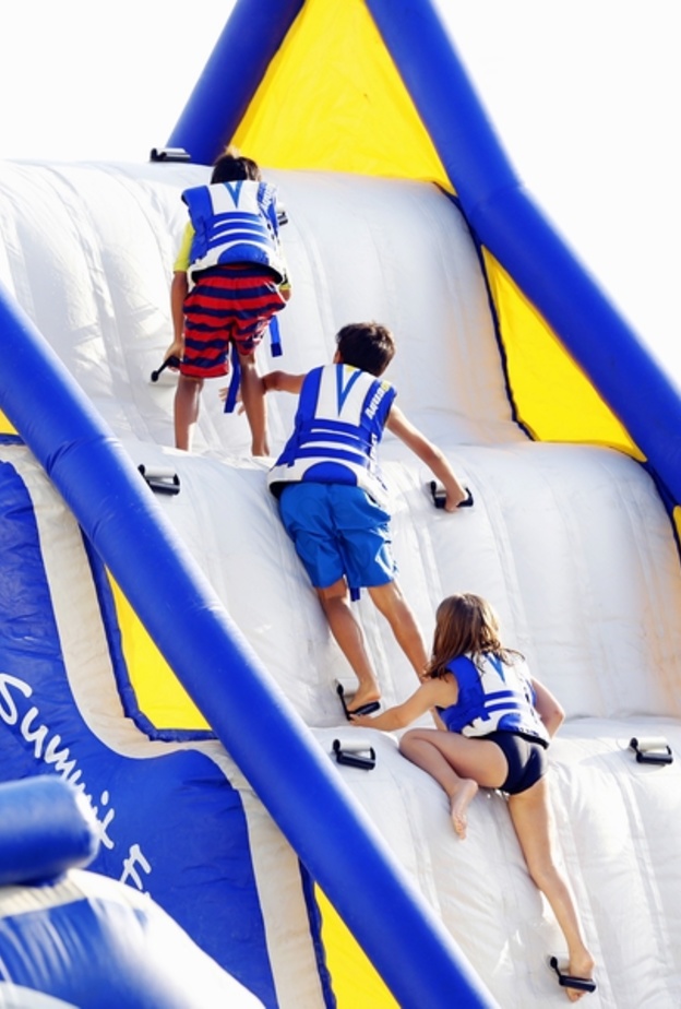 مهرجان وايب آوت ويكند