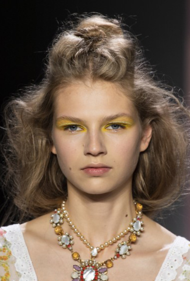 ادمجي ألوان المكياج المختلفة مع بعضها البعض