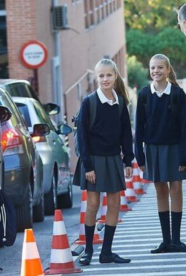 إطلالة الملكة ليتيزيا