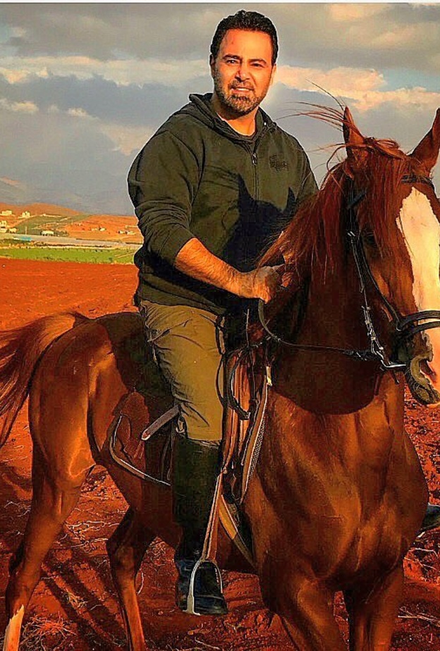 عاصي الحلاني بعد خروجه من المستشفى