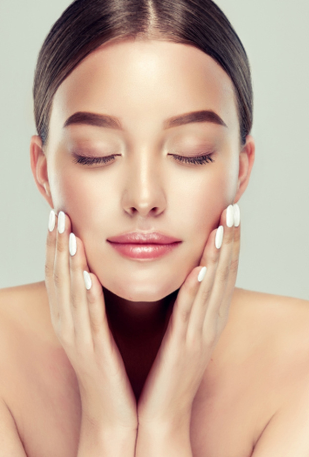 انواع حب الشباب تحت الجلد وطرق علاجه